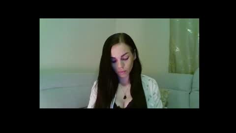 Cassie online show from March 18, 7:30 pm