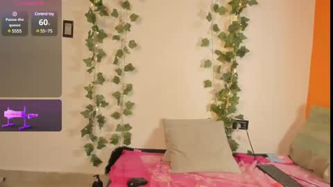 cataleya19__ online show from March 6, 11:58 am