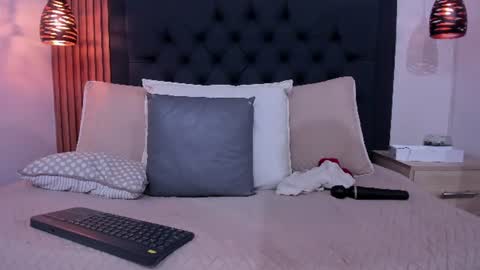 cataleya_marin_ online show from June 12, 4:20 am