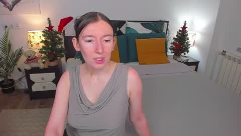 Snapshot of catherinewalls chatting on January 11, 5:41 am Catrin online show from January 11, 5:41 am