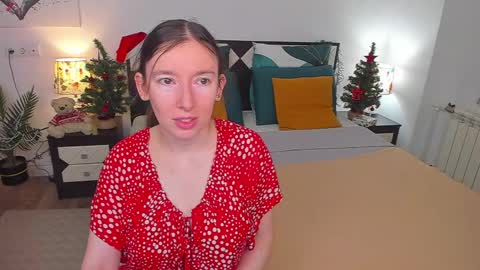 Snapshot of catherinewalls chatting on January 21, 6:00 am Catrin online show from January 21, 6:00 am
