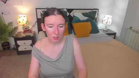 Snapshot of catherinewalls chatting on September 9, 1:38 am Catrin online show from September 9, 1:38 am