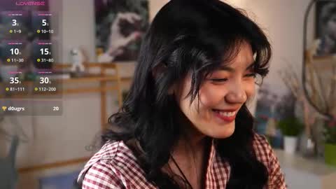 Lee online show from October 4, 5:06 pm