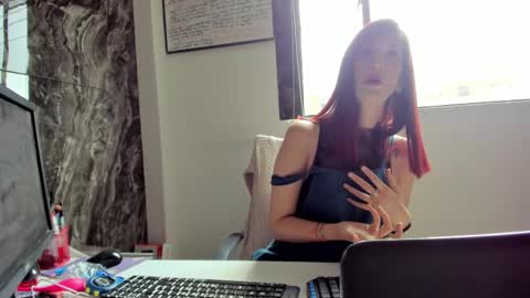 Snapshot of catt_evans1 chatting on February 16, 8:22 pm CATT EVANS online show from February 16, 8:22 pm