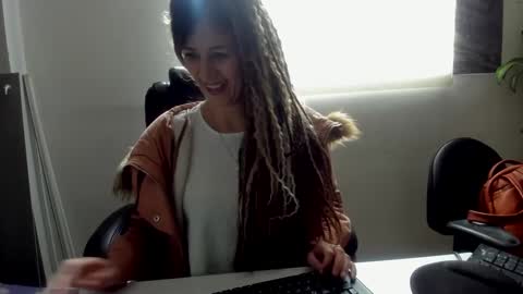 Snapshot of catt_evans1 chatting on October 12, 8:44 pm CATT EVANS online show from October 12, 8:44 pm