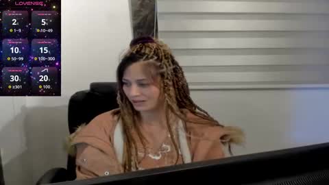 Snapshot of catt_evans1 chatting on October 3, 11:10 pm CATT EVANS online show from October 3, 11:10 pm