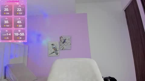 Cay online show from November 22, 12:30 pm