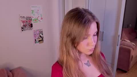 Lina  online show from September 12, 7:54 pm