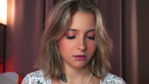 Lina  online show from July 22, 7:04 pm