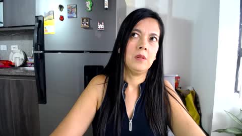 Snapshot of cecihotty4u chatting on February 17, 10:05 pm ceci online show from February 17, 10:05 pm
