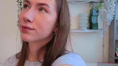 Josie Manesi online show from August 2, 6:27 am
