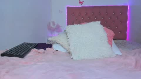 Celeste Sweet online show from June 20, 9:29 pm