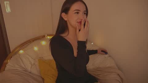 Diane Independent model online show from May 3, 10:13 pm