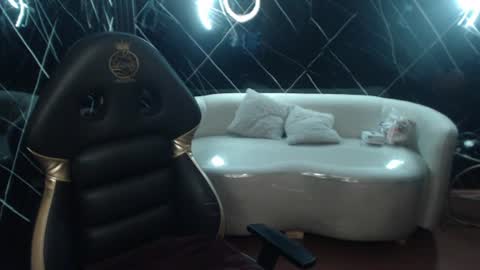 celeste_fioree online show from June 30, 4:17 pm
