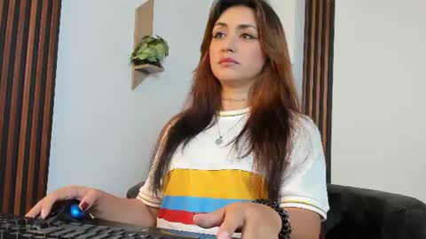     online show from June 18, 4:25 am