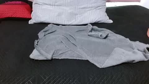 celestemayerr online show from May 16, 12:13 am