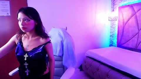 Snapshot of celestesky__ chatting on October 11, 12:52 pm online show from October 11, 12:52 pm