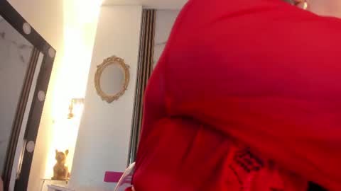 celestte_beautiful online show from June 16, 11:11 am