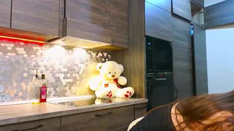 Aneli online show from October 22, 6:57 pm