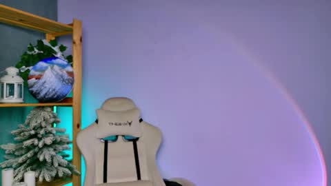  Celine  online show from December 19, 6:49 am