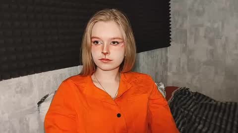 Lia online show from March 19, 7:35 am