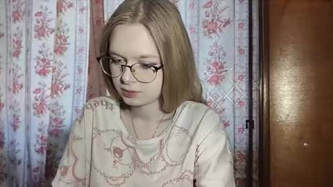 Lia online show from March 17, 7:34 am