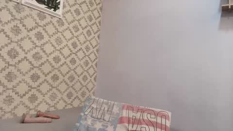 Snapshot of chantal_taylor_ chatting on February 5, 12:06 pm Raquel online show from February 5, 12:06 pm