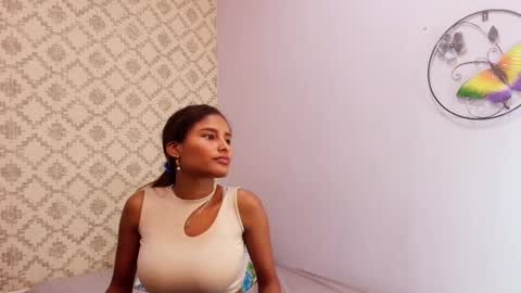 Snapshot of chantal_taylor_ chatting on September 12, 2:13 pm Raquel online show from September 12, 2:13 pm