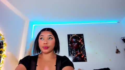 Snapshot of chantall_smith chatting on September 26, 3:20 pm   online show from September 26, 3:20 pm