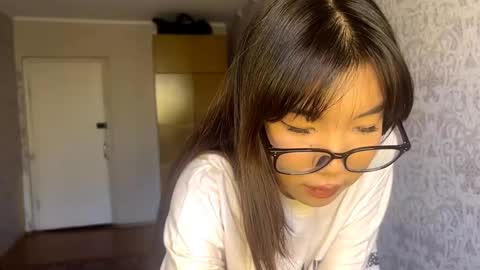 Ayano online show from October 31, 8:51 am