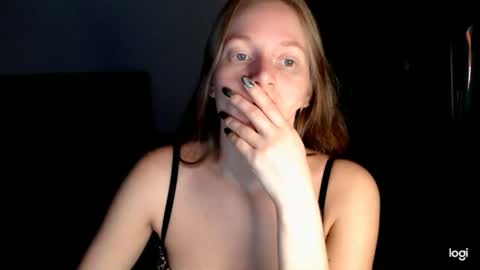Snapshot of chanti_lovee chatting on October 16, 8:33 pm We Vibe Device that vibrates at the sound of Tips and makes me wet. vibe lush edging daddy lovense online show from October 16, 8:33 pm