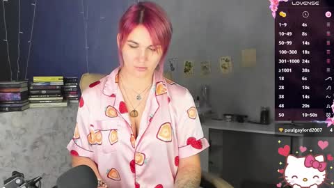 Snapshot of chaoka_ chatting on October 6, 5:02 am Suzanna Snow online show from October 6, 5:02 am