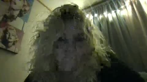 Snapshot of chaosangel33 chatting on February 12, 12:55 pm Ms. Behaving online show from February 12, 12:55 pm