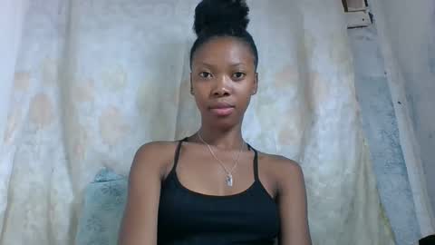 Snapshot of chariola0101 chatting on February 3, 7:00 pm chariola0101 online show from February 3, 7:00 pm