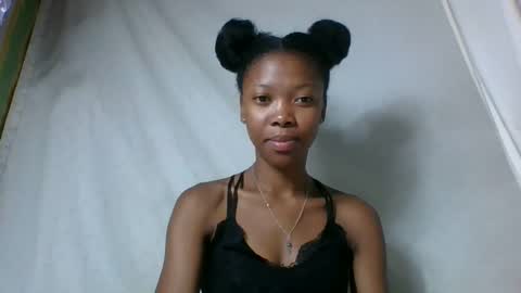 Snapshot of chariola0101 chatting on February 4, 8:38 pm chariola0101 online show from February 4, 8:38 pm