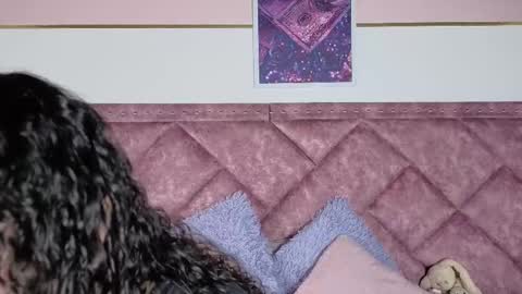 Snapshot of charlote__miller chatting on September 11, 11:54 am You honey online show from September 11, 11:54 am
