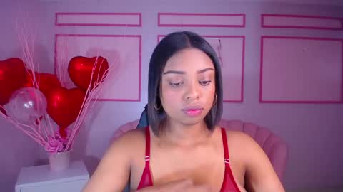 Snapshot of charlote_fun_a chatting on February 4, 10:54 am Charlote online show from February 4, 10:54 am
