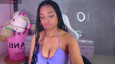 Snapshot of charlote_fun_a chatting on October 3, 1:38 pm Charlote online show from October 3, 1:38 pm