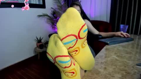 Snapshot of charlote_horny chatting on October 16, 1:36 pm Charlote online show from October 16, 1:36 pm