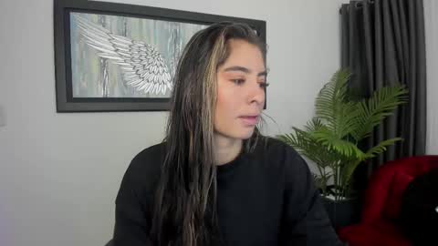 Snapshot of charlote_horny chatting on February 27, 11:41 am Charlote online show from February 27, 11:41 am