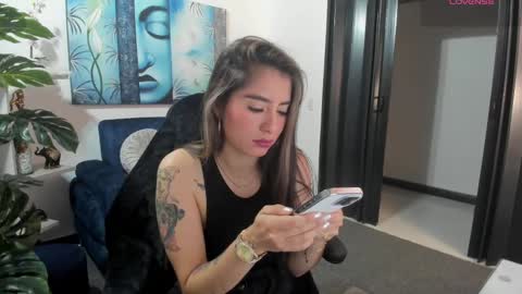 Snapshot of charlote_horny chatting on March 8, 2:32 am Charlote online show from March 8, 2:32 am