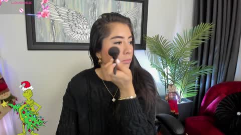 Snapshot of charlote_horny chatting on December 27, 1:07 pm Charlote online show from December 27, 1:07 pm