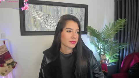Snapshot of charlote_horny chatting on December 29, 7:22 pm Charlote online show from December 29, 7:22 pm