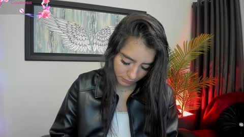 Snapshot of charlote_horny chatting on January 18, 11:54 am Charlote online show from January 18, 11:54 am