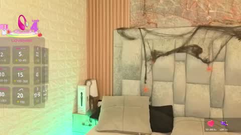 Snapshot of charlotte__g chatting on October 19, 1:46 pm charlotte online show from October 19, 1:46 pm