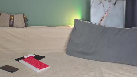 Charlotte online show from September 19, 5:28 am