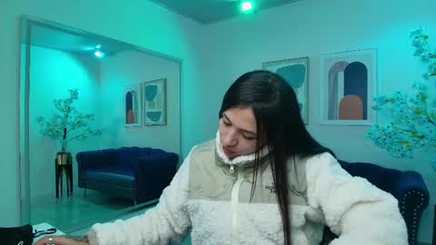 Snapshot of charlotte_etthan chatting on March 5, 3:51 am Charlotte online show from March 5, 3:51 am