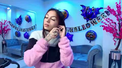 Snapshot of charlotte_etthan chatting on October 25, 3:36 am Charlotte online show from October 25, 3:36 am