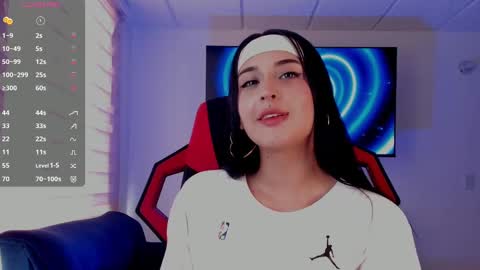 Snapshot of charlotte_greys chatting on September 18, 8:18 pm Charlotte online show from September 18, 8:18 pm