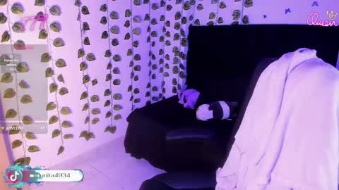     online show from March 8, 4:38 am